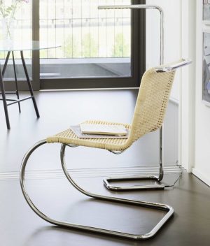 S 533 R / Fauteuil piètement luge Mies van der Rohe cannage